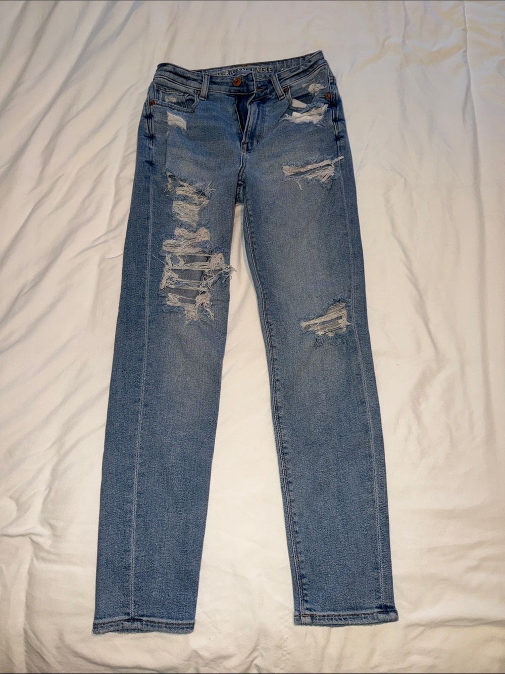 American Eagle Outfitters Light Blue Ripped Boyfriend Jeans